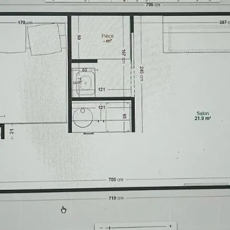 Apartment Elegant Studio, 2-4 People, Wifi, Pool, Parking *