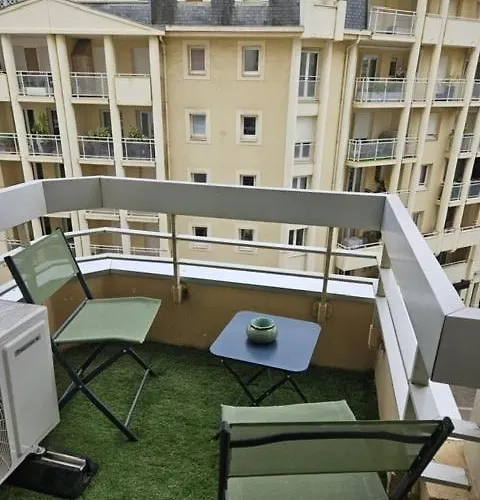 Apartment Elegant Studio, 2-4 People, Wifi, Pool, Parking Biarritz