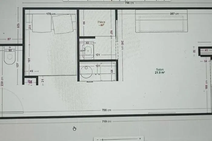 Apartment Elegant Studio, 2-4 People, Wifi, Pool, Parking *