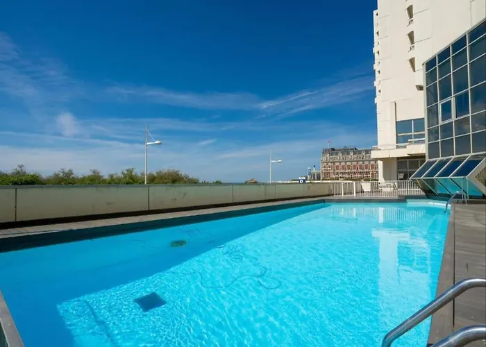 Elegant Studio, 2-4 People, Wifi, Pool, Parking Apartment