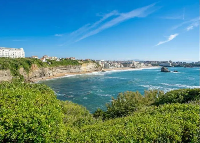 Elegant Studio, 2-4 People, Wifi, Pool, Parking * Biarritz