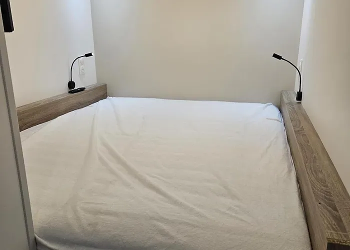 Elegant Studio, 2-4 People, Wifi, Pool, Parking Apartment Biarritz