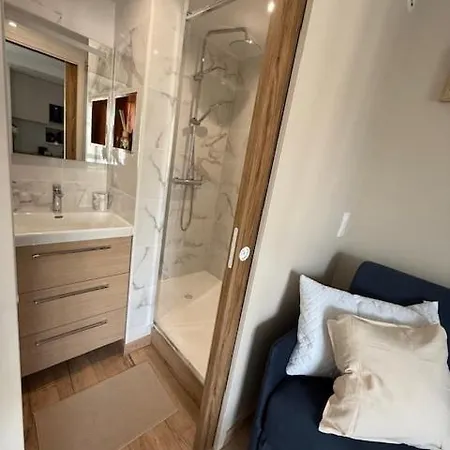 Elegant Studio, 2-4 People, Wifi, Pool, Parking * Biarriz