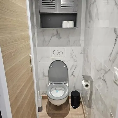 Elegant Studio, 2-4 People, Wifi, Pool, Parking Biarritz