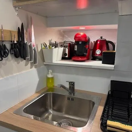 Elegant Studio, 2-4 People, Wifi, Pool, Parking Apartament Biarritz