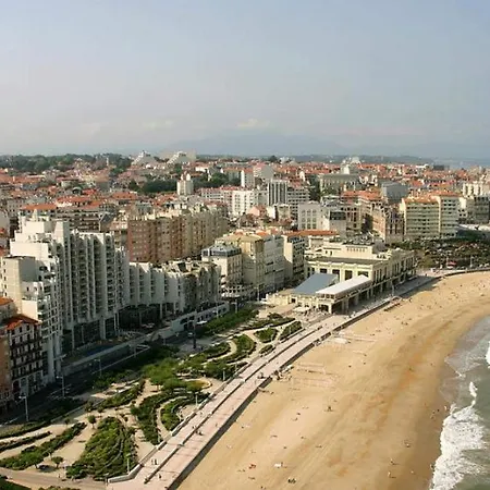 Elegant Studio, 2-4 People, Wifi, Pool, Parking Apartament *