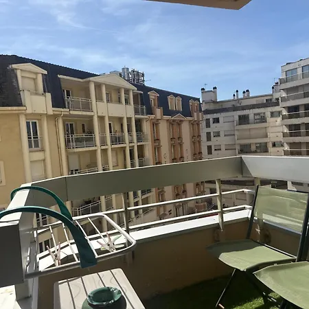 아파트 Elegant Studio, 2-4 People, Wifi, Pool, Parking